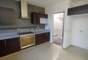 Casa en condominio en  Dolce Terra, Avenida Santa Rosa, Valle De Juriquilla, Juriquilla, Querétaro, México