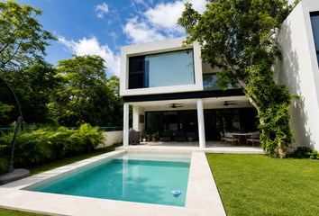 Casa en  Yucatán Country Club, Yucatán, México
