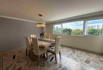 Apartment for rent in Ciudad Jardín, Cali
