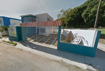 Casa en  Gavilán 145, Paraíso Salagua, Manzanillo, Colima, México