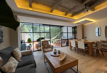 Casa en El Atravesado, Calle 26 Sur, Loma La Esmeralda, Envigado, Antioquia, Colombia
