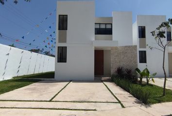 Casa en condominio en  Senda Real, Calle 41a, Conkal, Yucatán, México