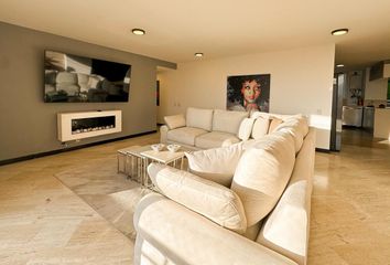 Apartamento en El Poblado, Medellín, Antioquia, Colombia