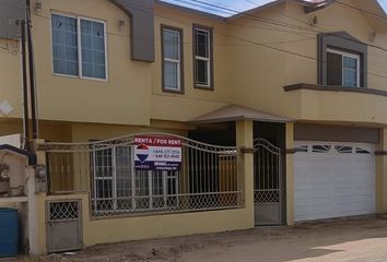 Casa en  Calle 10 Norte, Ensenada, Municipio De Ensenada, Baja California, 22785, México
