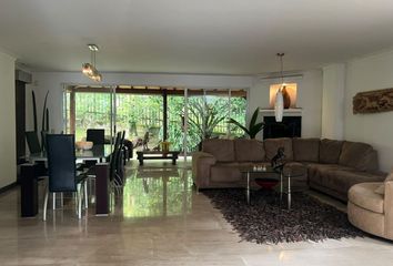 Casa en Las Brujas, La Sebastiana, Envigado, Antioquia, Colombia