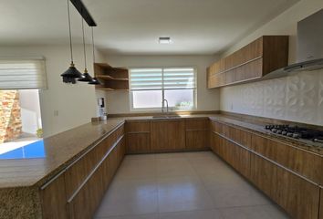 Casa en fraccionamiento en  Valle De Cantera 15, Zibatá, Querétaro, México