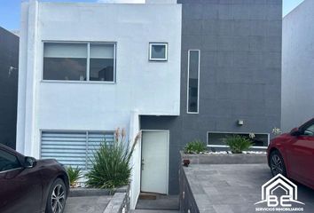 Casa en condominio en  Bosque De Amates Mz 083, Bosque Esmeralda, Ciudad López Mateos, Estado De México, México