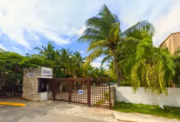 Casa en fraccionamiento en  Playa Del Carmen, Solidaridad, Quintana Roo