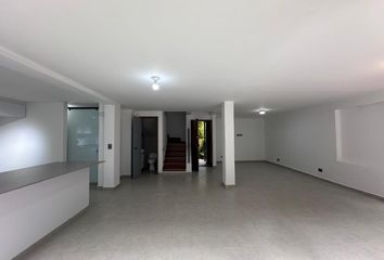 Casa en El Poblado, Medellín, Antioquia, Colombia
