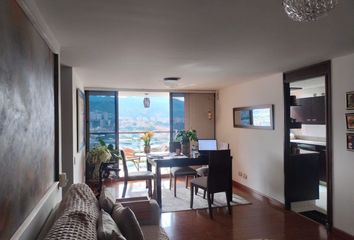 Apartamento en El Poblado, Medellín, Antioquia, Colombia
