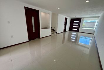 Casa en fraccionamiento en  Parque San Jose (lomas De Angelopolis Ii), Parque San José, Lomas De Angelópolis, Ii, Lomas De Angelópolis, Puebla, México
