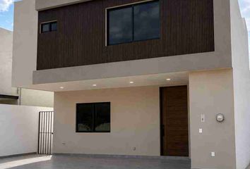 Casa en condominio en  Valles Del Molino B, El Molino Residencial & Golf, Calzada Lomas Del Molino, El Molino Residencial, Guanajuato, México