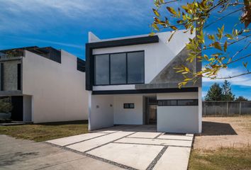 Casa en condominio en  Soare 3 - Coto Altanza, Paseo Solares, Solares Residencial, Zapopan, Jalisco, México