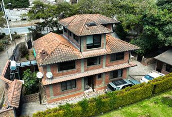 Casa en  Las Buganvillas, Ibarra, Ecuador