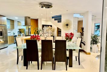Casa en Envigado, Antioquia, Colombia