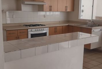 Casa en condominio en  Camino Real, Corregidora, Querétaro