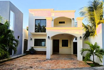 Casa en  Residencial Cumbres, Chetumal, Quintana Roo, México
