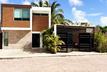 Casa en  Residencial Cumbres, Chetumal, Quintana Roo, México