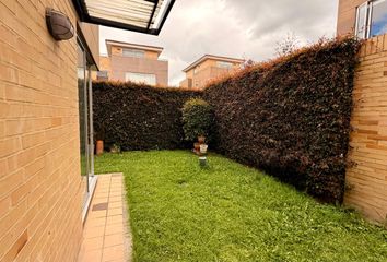 Casa en Conjunto Residencial Guaymaral Reservado, Calle 1 Sur, Chía, Cundinamarca, Colombia