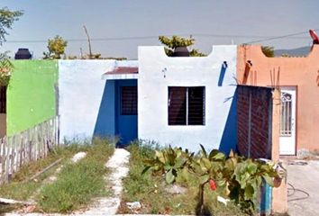 Casa en  Apolonio Contreras 421, Villas Del Sol Y Amp, Tecomán, Colima, México