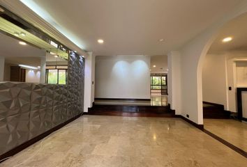 Apartamento en El Poblado, Medellín, Antioquia, Colombia