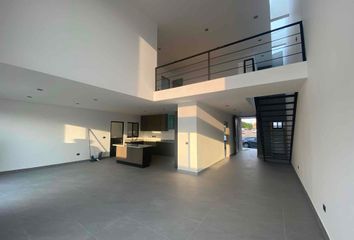 Casa en fraccionamiento en  Calle Pirineos, Delegación Santa Rosa Jáuregui, Municipio De Querétaro, Querétaro, 76226, México