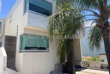 Casa en fraccionamiento en  Avenida Mirador De Querétaro, La Cañada, El Marqués, Querétaro, 76060, México