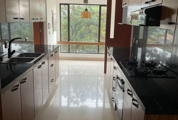 Apartamento en Conjunto Residencial Altos De Aragón, Carrera 73, Bogotá, Colombia