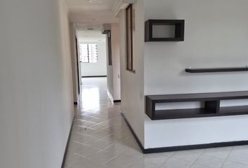 Apartamento en Loma De Los Bernal, Medellín