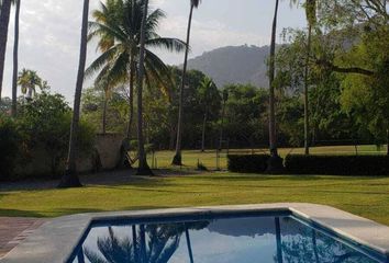 Casa en  Paseo De Las Golondrinas, Ixtapa Zihuatanejo, Guerrero, México