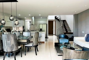 Casa en Envigado, Antioquia, Colombia