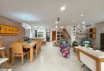 Casa en Envigado, Antioquia, Colombia