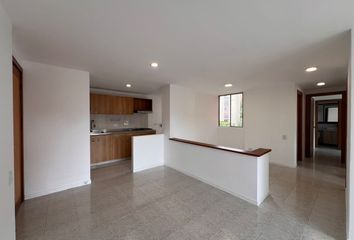 Apartamento en El Poblado, Medellín, Antioquia, Colombia