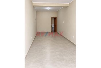 Local comercial en  Avenida Comercial Mz.b9 - Lt.3, Carabayllo, Perú