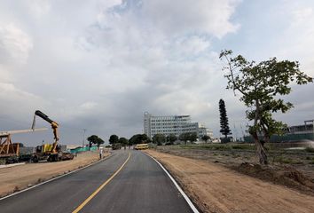 Terreno Residencial en  Hospital De Especialidades Dr. Trino Andrade, Via Al Country Club, Av. Leon Febrescordero Y Urb, Samborondón, Ecuador