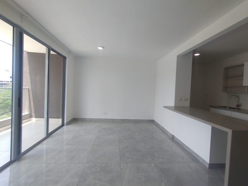 Apartamento en arriendo San Salvador, Localidad Río-mar