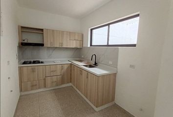 Apartamento en Carrera 80b, Miravalle, Comuna 16 - Belén, Perímetro Urbano Medellín, Medellín, Valle De Aburrá, Antioquia, Rap Del Agua Y La Montaña, 050030, Colombia