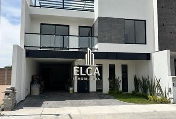 Casa en fraccionamiento en  O'lindo Residencial, Irapuato, Guanajuato, México
