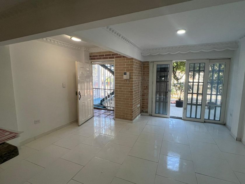 Apartamento en arriendo Chapinero, Comuna 8, Cali, Valle Del Cauca, Colombia