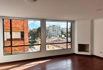 Apartment for rent in Santa Paula, Bogotá