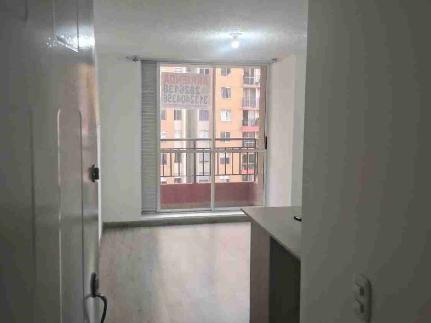 Apartamento en arriendo Carrera 80c, Valladolid, Upzs Localidad Kennedy, Localidad Kennedy, Bogotá, Bogotá, Distrito Capital, Rap (especial) Central, 110821, Colombia