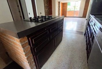 Apartment for rent in La Castellana, Medellín