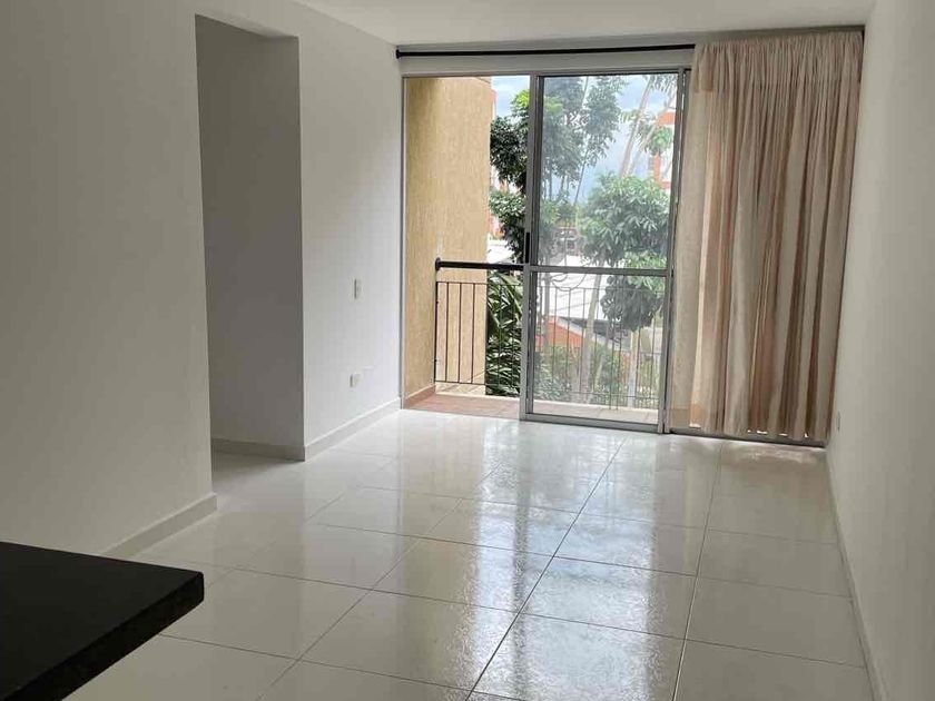 Apartamento en arriendo Condominio Nácar Portería A, Calle 59, Comuna 17, Cali, Valle Del Cauca, Colombia