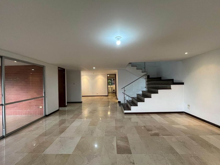 Casa en arriendo Envigado, Antioquia, Colombia