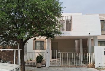 Casa en  Parque Mitras Poniente Ensenada, Mitras Poniente Sector Granada, Mitras Poniente, Ensenada, Nuevo León, México
