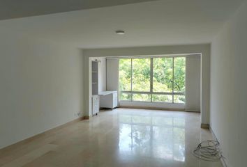 Apartamento en El Poblado, Medellín, Antioquia, Colombia