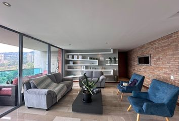 Apartamento en El Poblado, Medellín, Antioquia, Colombia