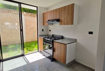 Casa en fraccionamiento en  San Lorenzo Almecatla, Puebla