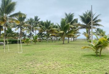 Terreno Comercial en  Manglaralto, Santa Elena