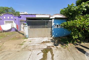 Casa en  Los Tuxtlas, Cd Olmeca, Fraccionamiento Ciudad Olmeca, Veracruz, México